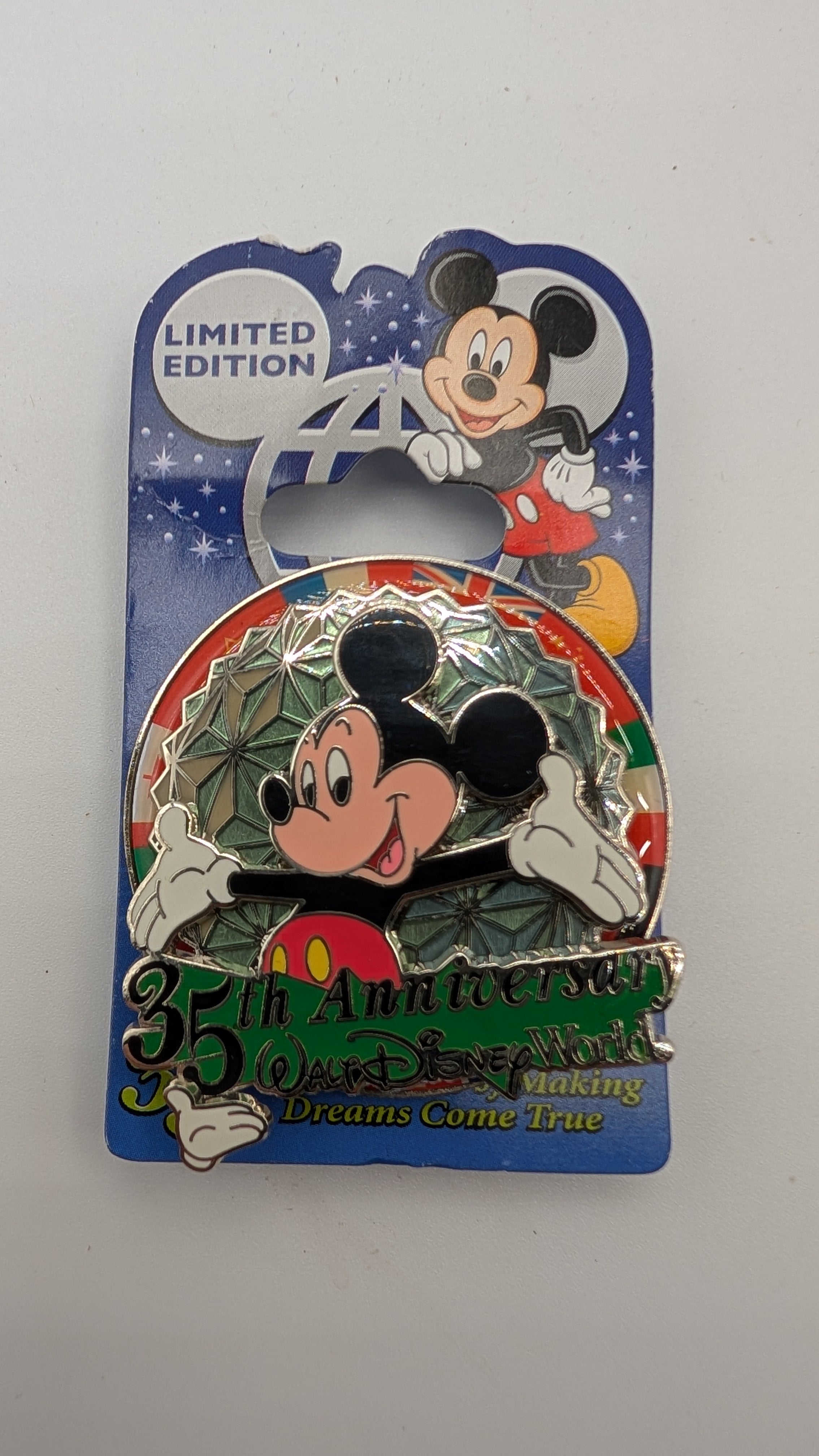 WDW EPCOT 35th Mickey Spinner pin White Glove Collection
