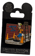 Walt Disney World 2007 Friday The 13th Goofy and Ladder Pin - LE of 1000